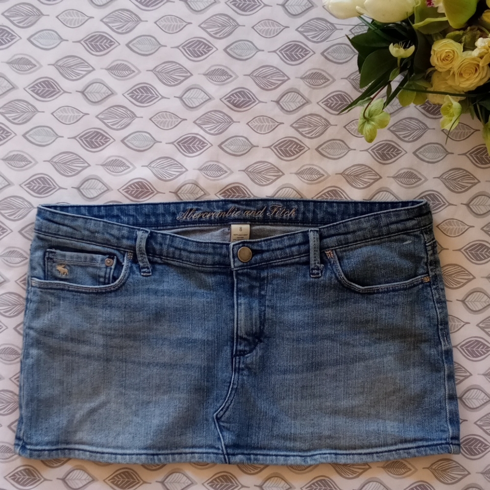 Abercrombie & Fitch jean skirt, great condition!